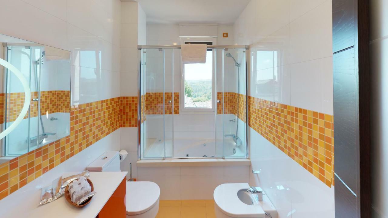 Pension Suites Camino Norte Vilalba Esterno foto