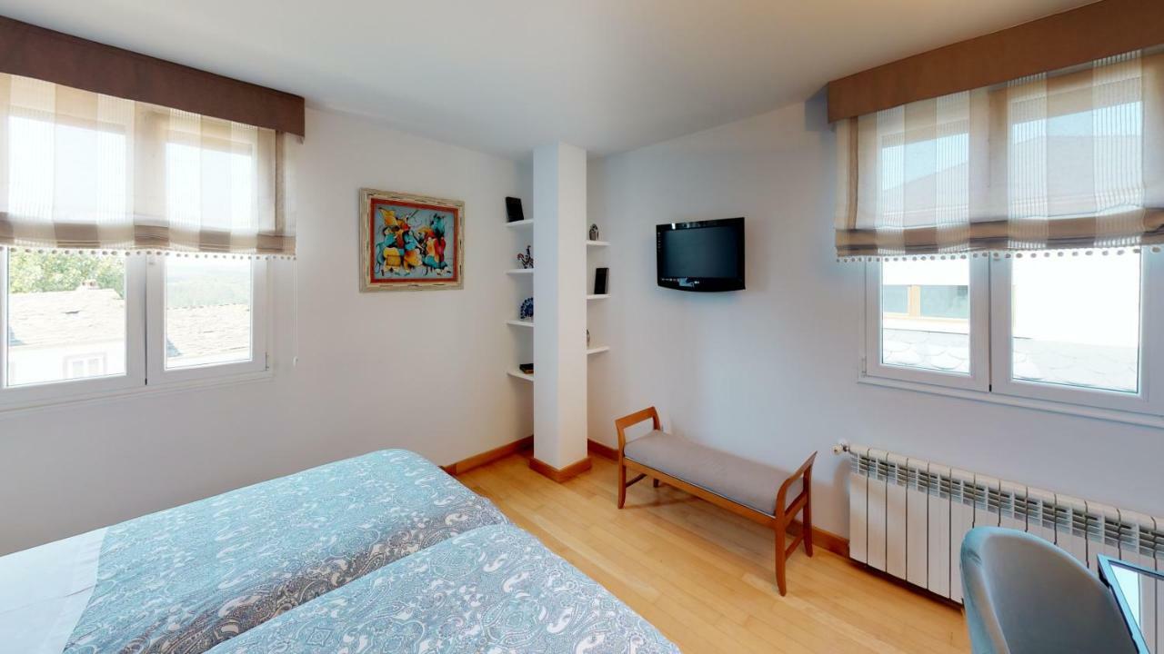 Pension Suites Camino Norte Vilalba Esterno foto